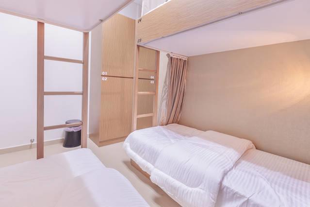 D & E Pte Ltd Hotel