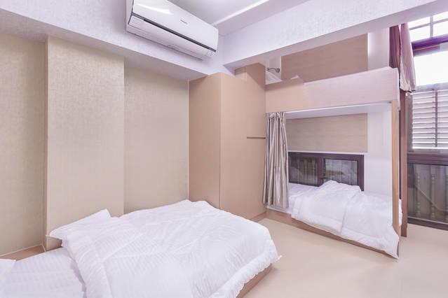 D & E Pte Ltd * Singapore