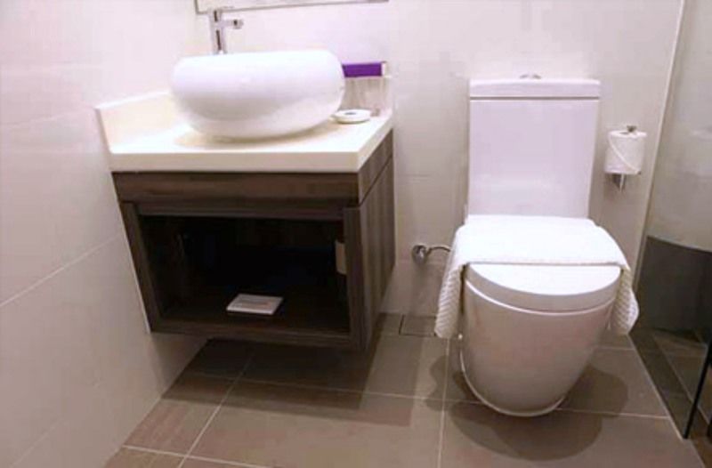 Hotel Aqueen Paya Lebar 4*
