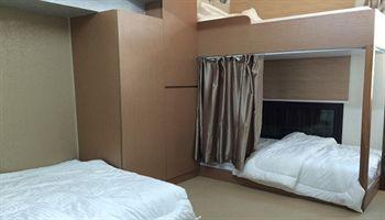D & E Pte Ltd