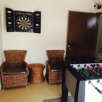 Hotel D & E Pte Ltd *