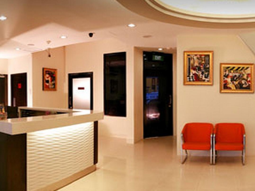 Hi Dot Hotel
