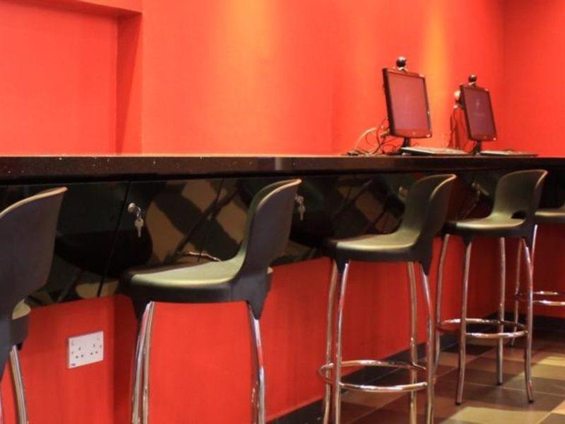Ibis Budget Ruby 2* Singapore