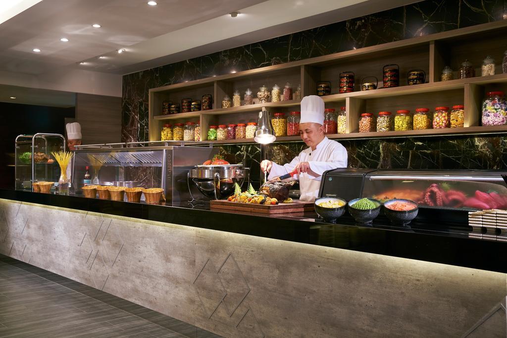 Hotel Grand Mercure Roxy