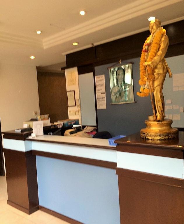 Oxley Blossom Hotel 2*