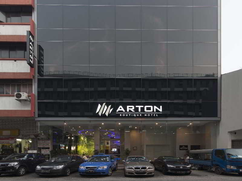 Arton Boutique