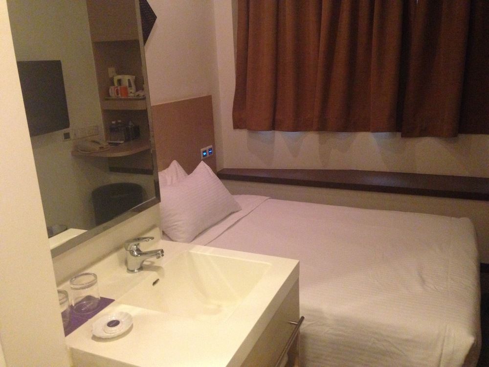 Hotel Aqueen Balestier