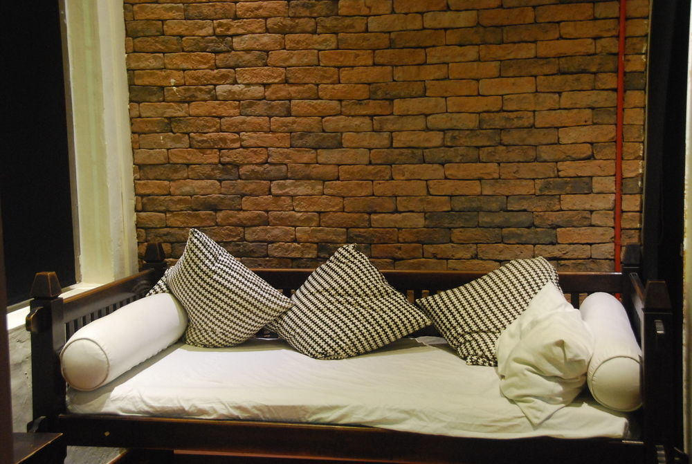 Cube Boutique Capsule Hotel At Kampong Glam Singapore