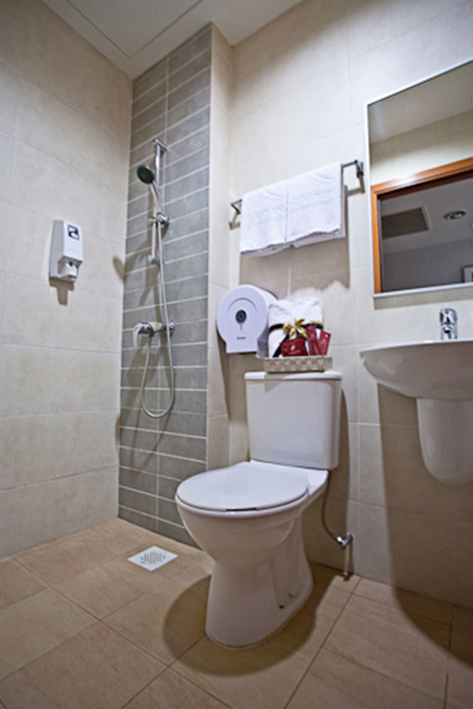 Ibis Budget West Coast Hotel Singapore