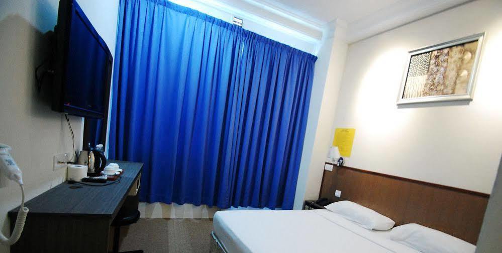 Hotel Madras Eminence