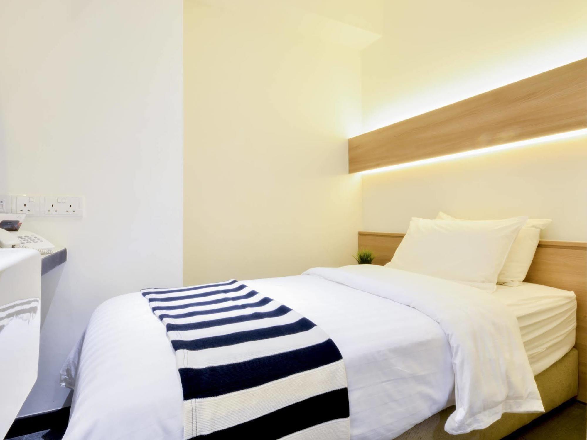 Nuve 3* Singapore