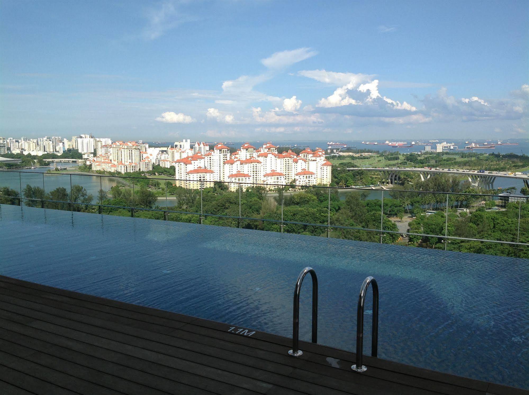 Pan Pacific Serviced Beach Road, 5*