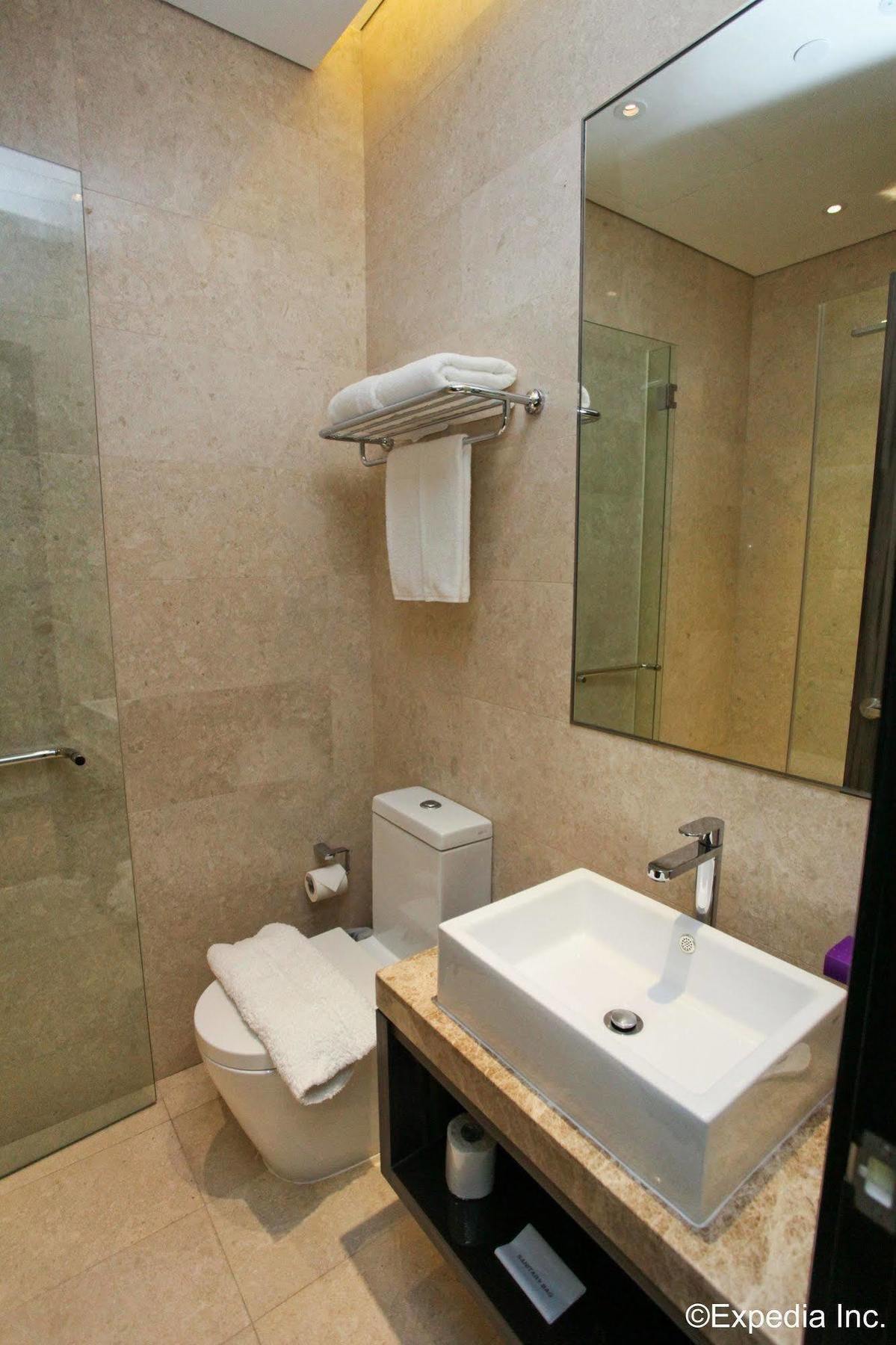 Aqueen Paya Lebar Hotel Singapore