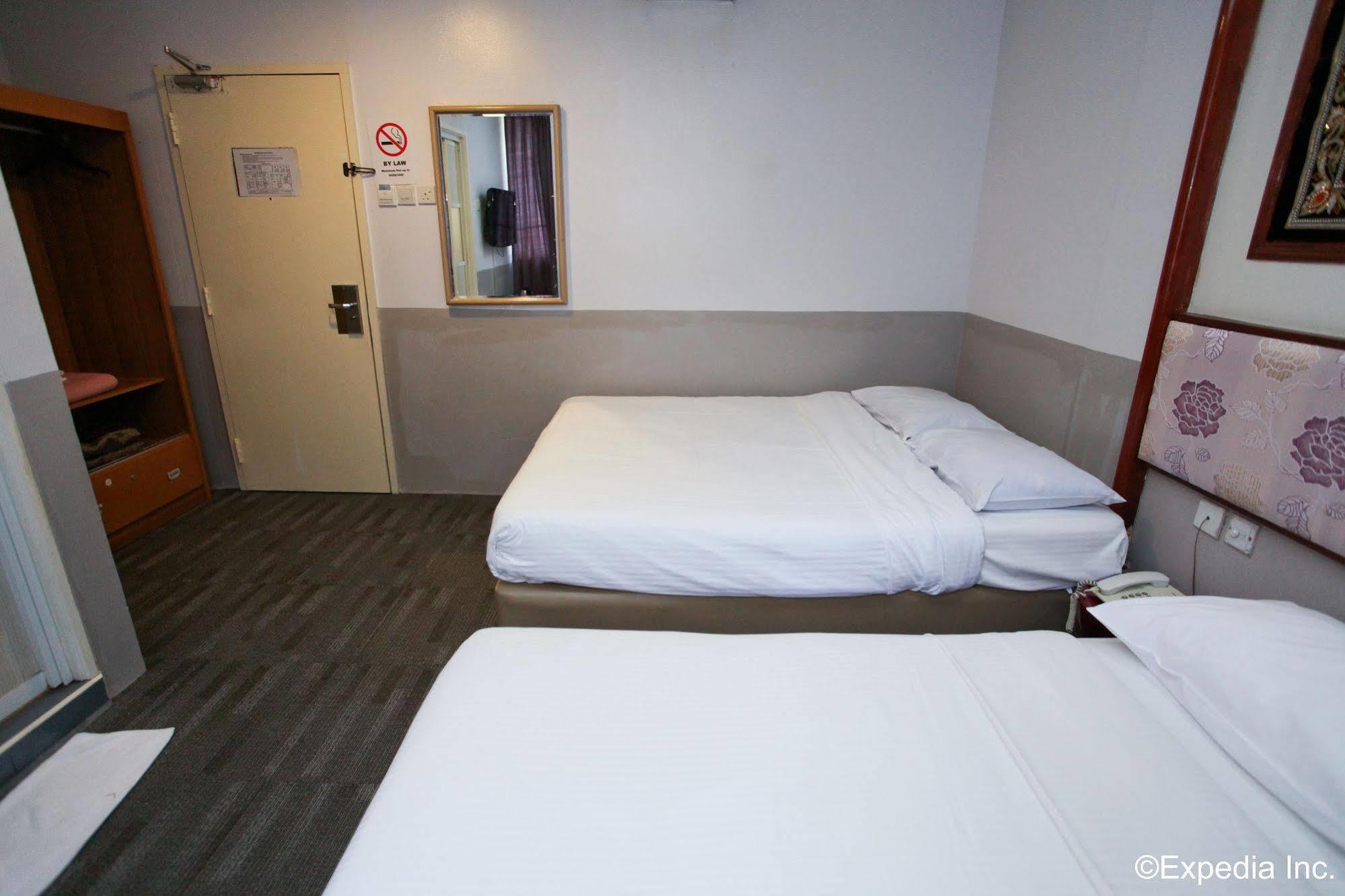 Hotel 165