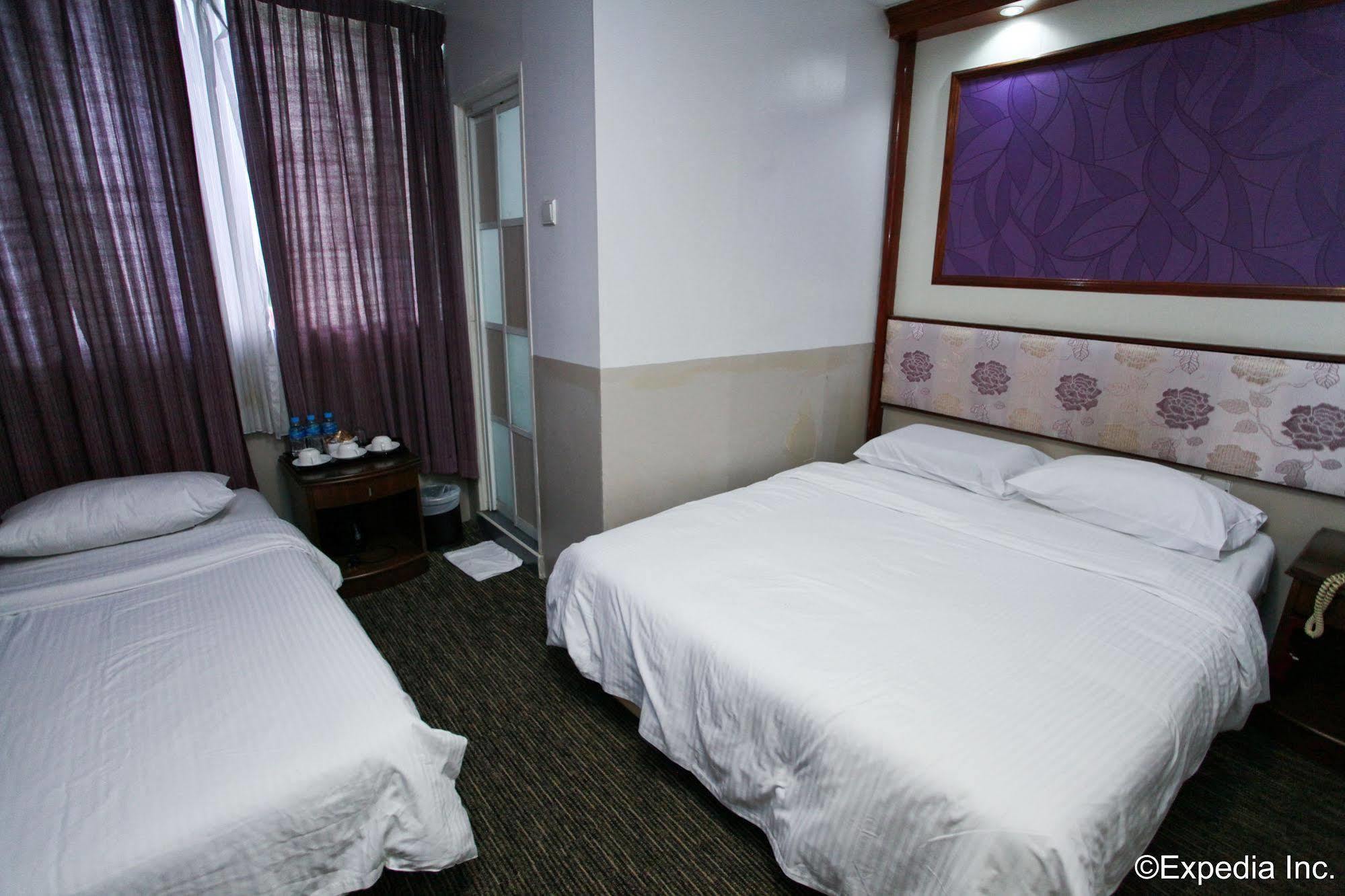 165 Hotel 2*