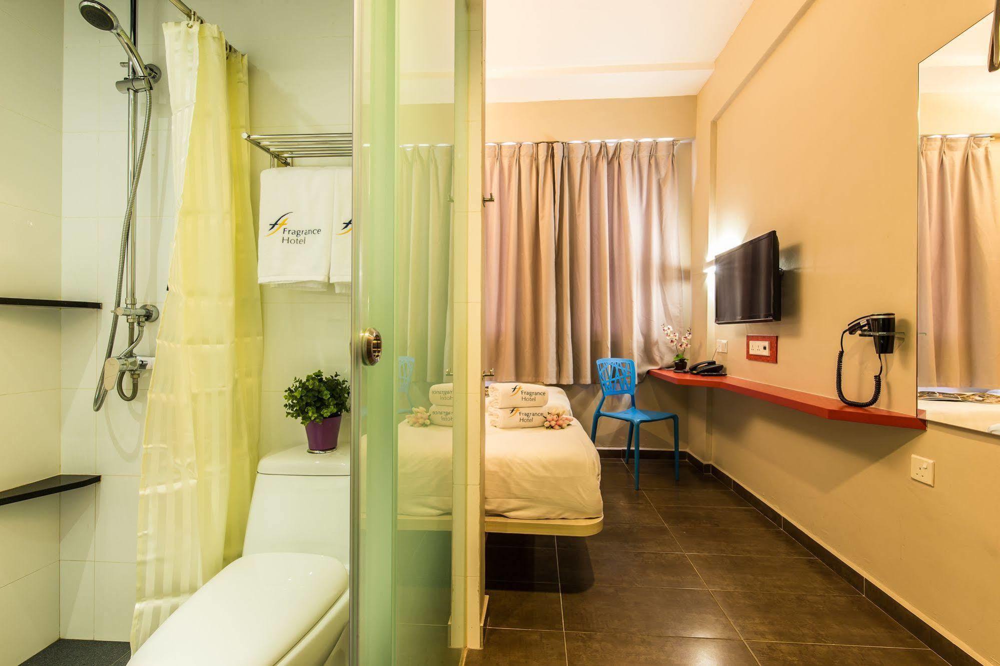 Ibis Budget Pearl 2* Singapore