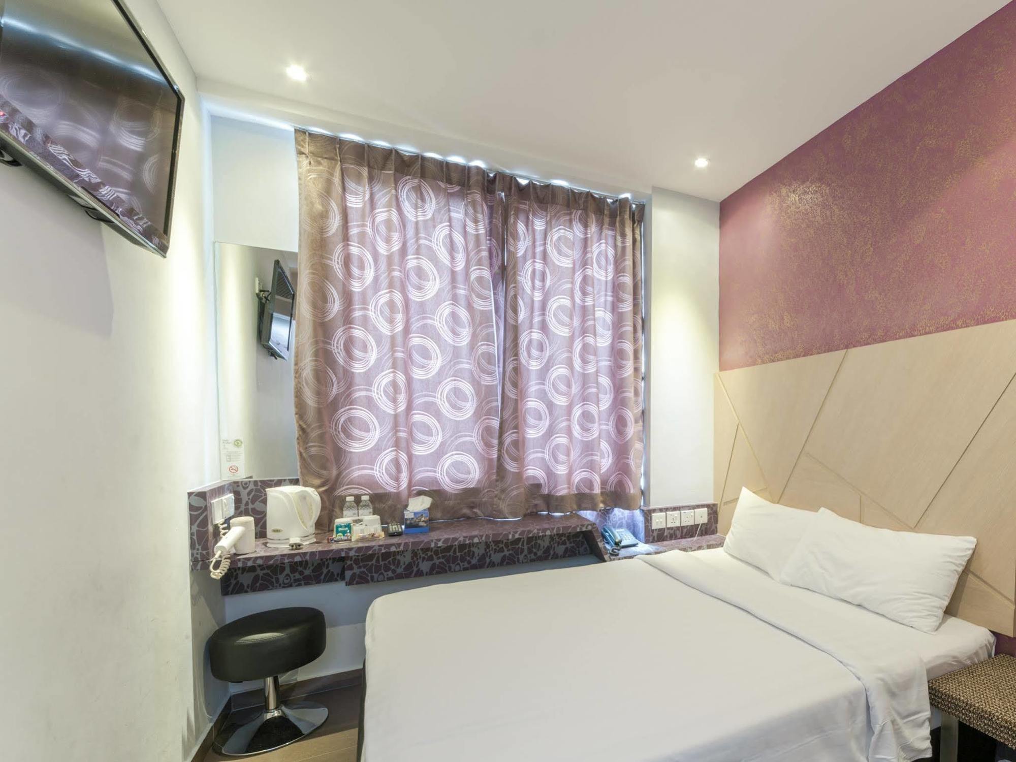 Ibis Budget Ruby 2*