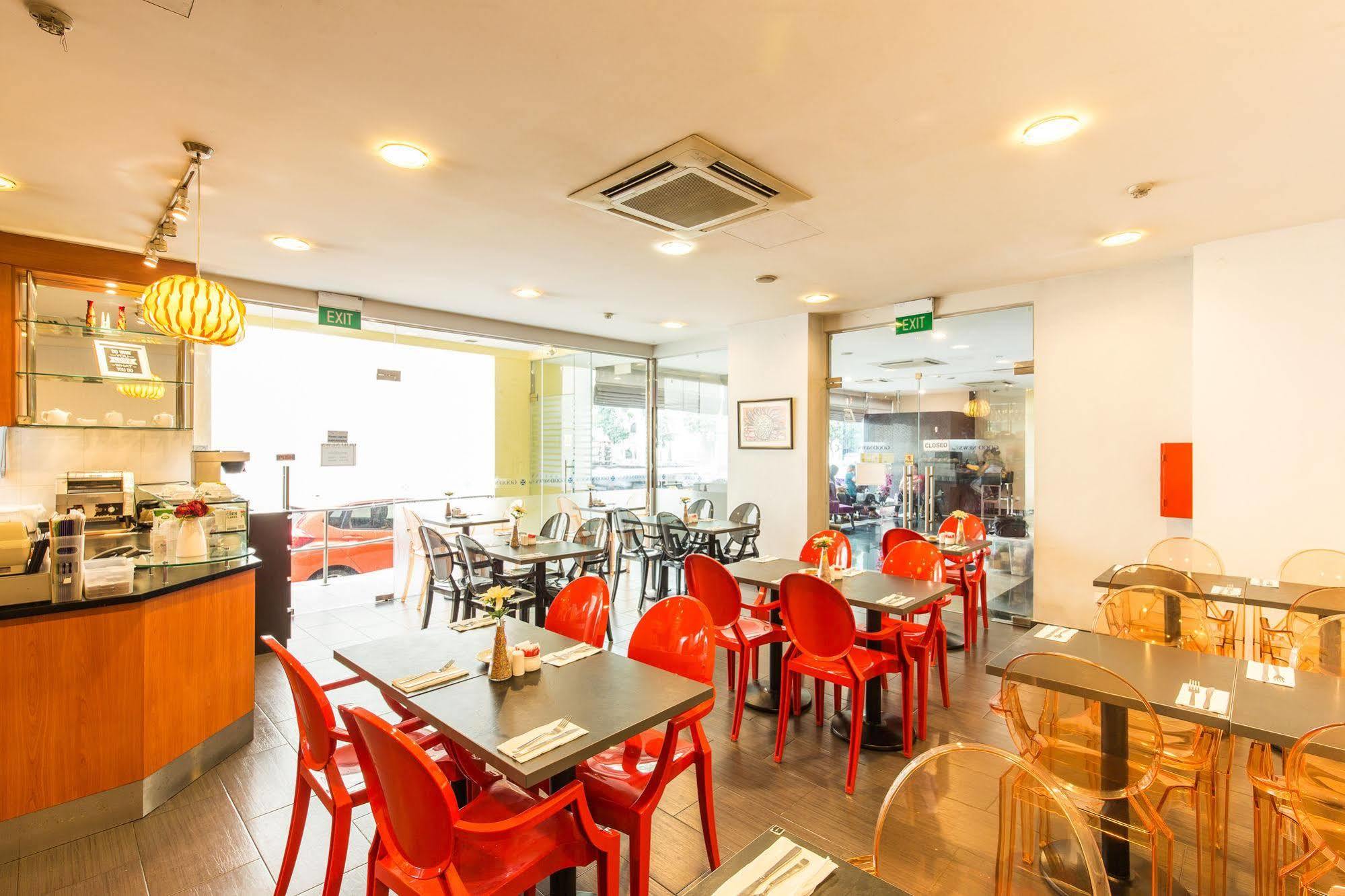 Ibis Budget Imperial 3* Singapore