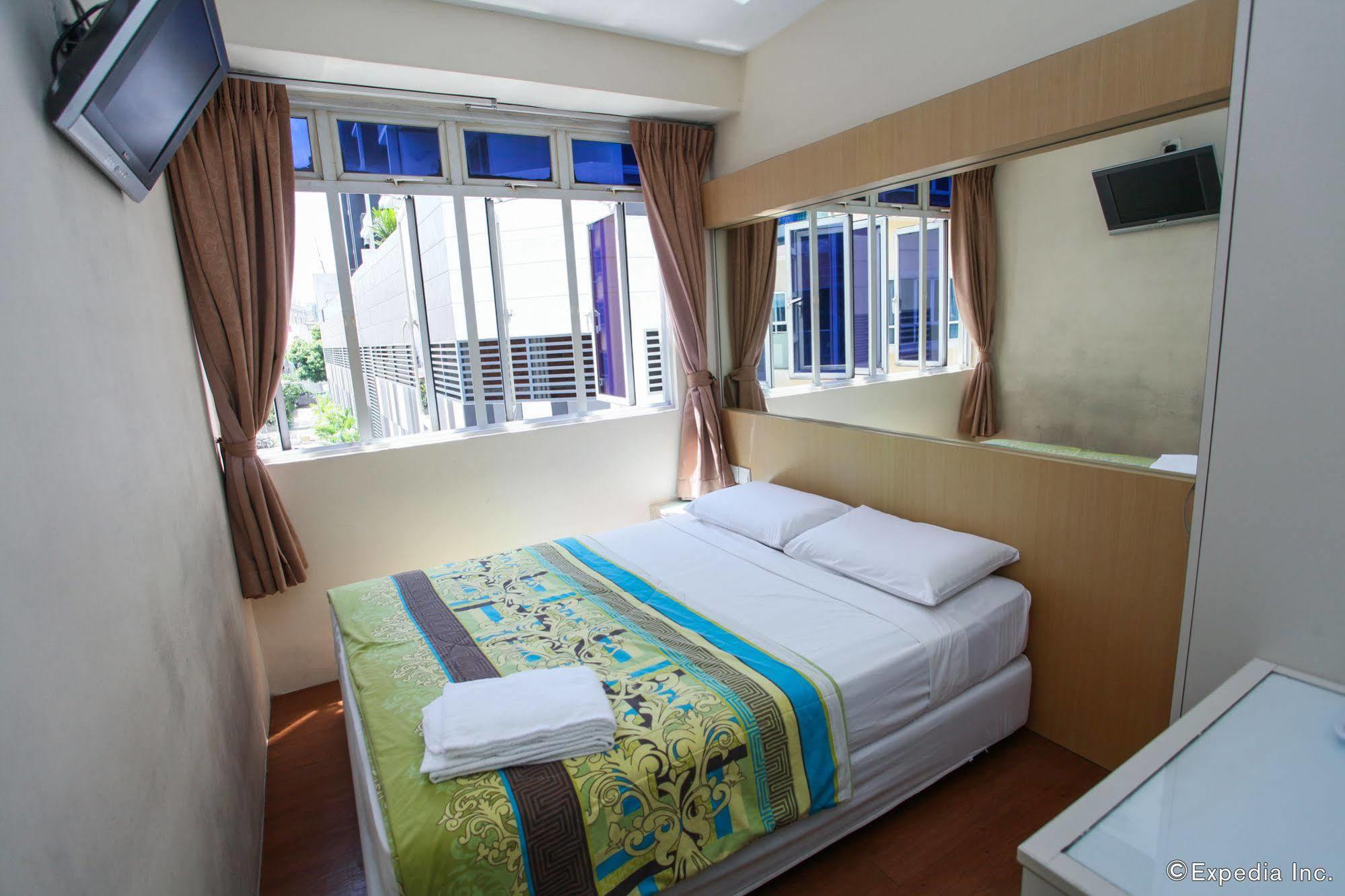 Hotel Hi Dot 3*