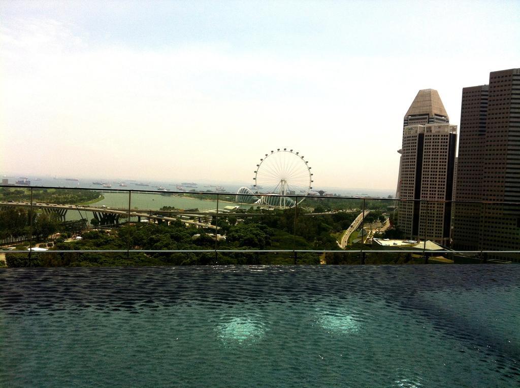 Aparthotel Pan Pacific Serviced Beach Road, 5*
