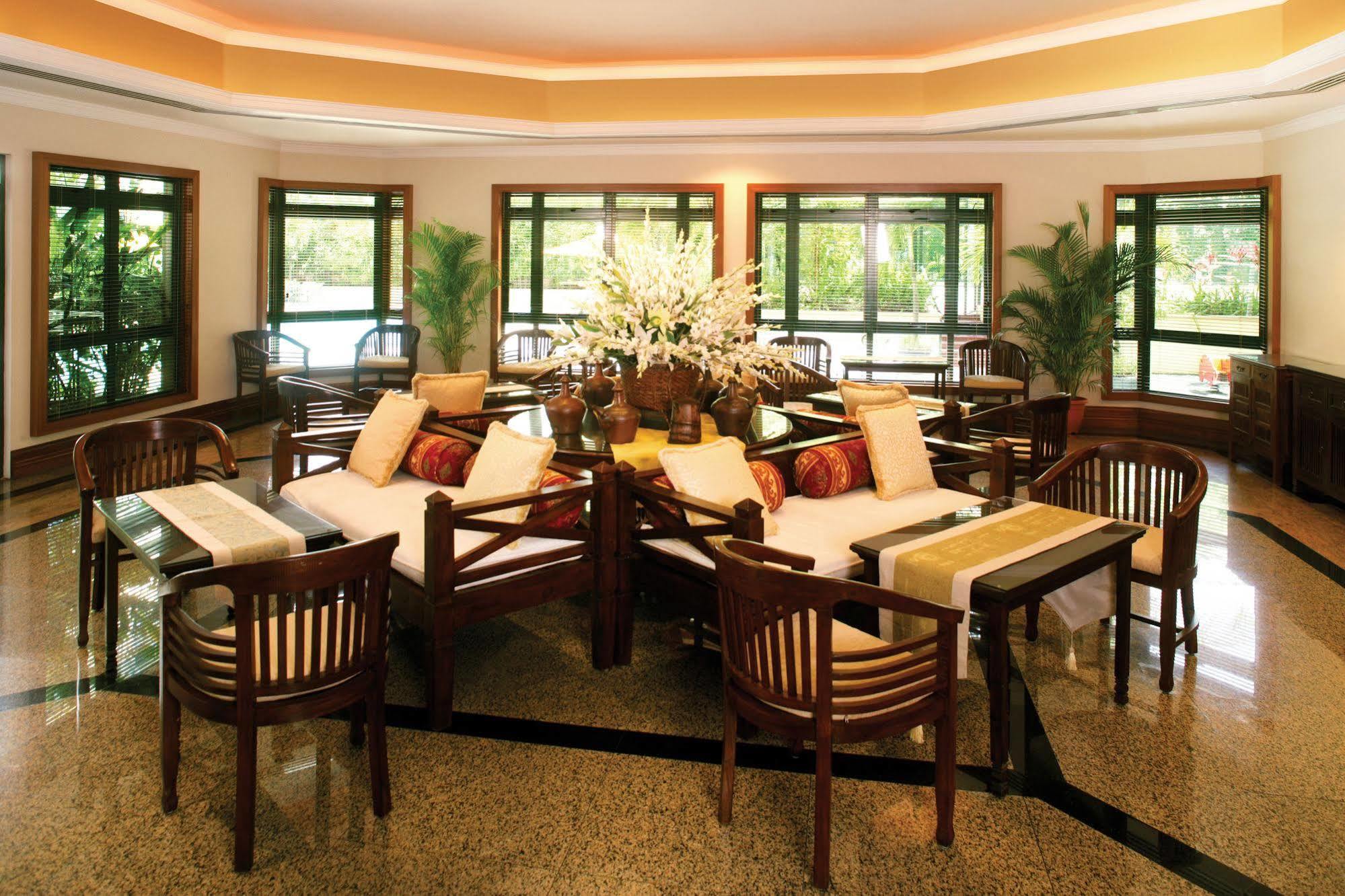 Le Grove 4* Singapore