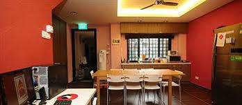 S Clarke Quay Hostel *