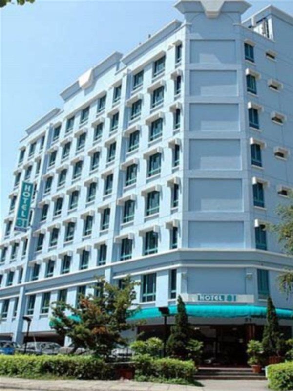 81 Orchid 2* Singapore