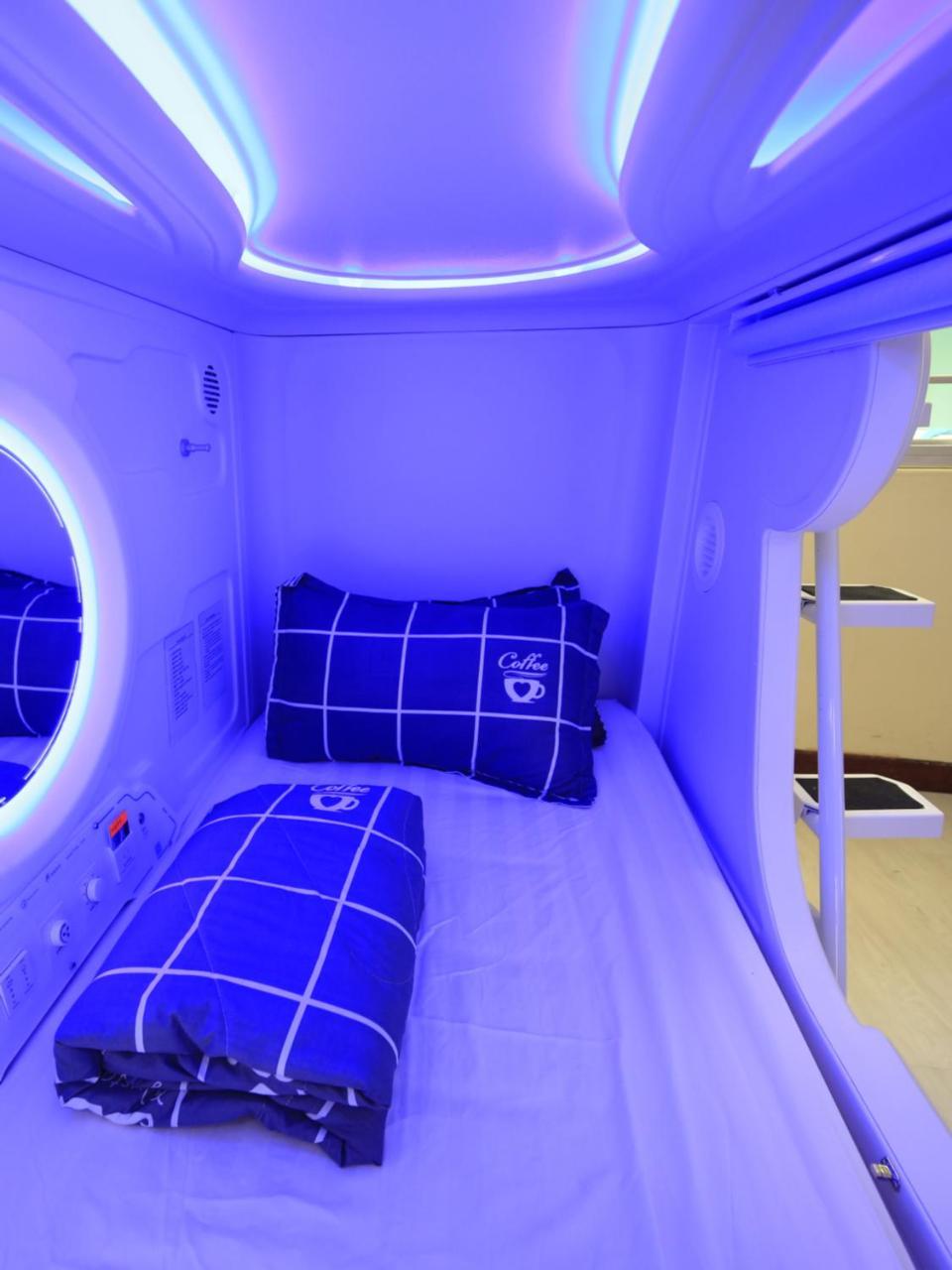 Hostel Spacepod@hive