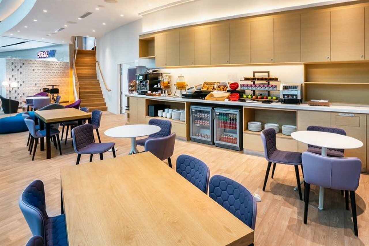 Yotelair Changi Airport Landside Singapore