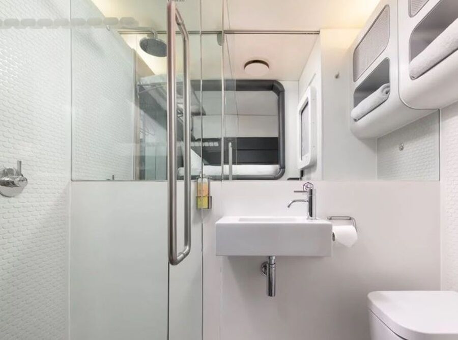 Yotelair Changi Airport Landside Hotel 4*