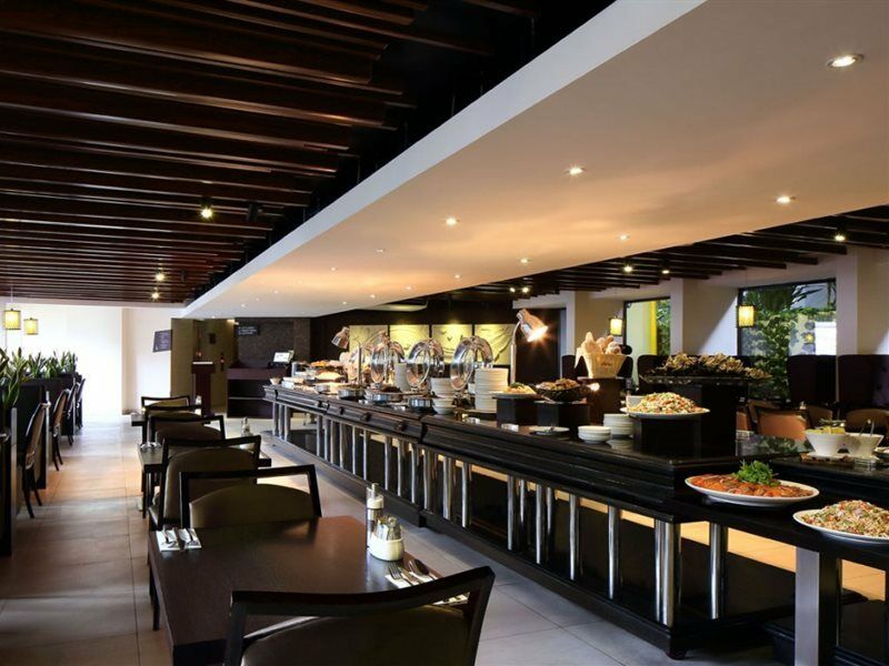 Travelodge Harbourfront Hotel Singapore