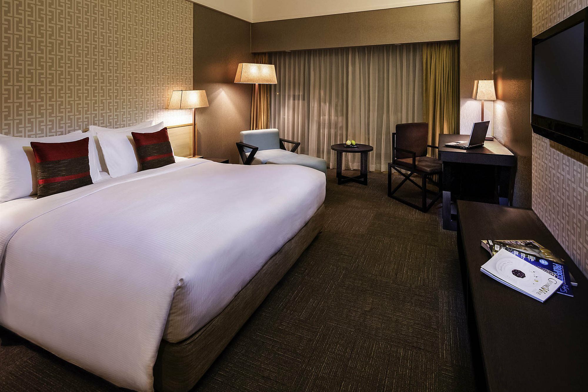 Grand Mercure Roxy Hotel