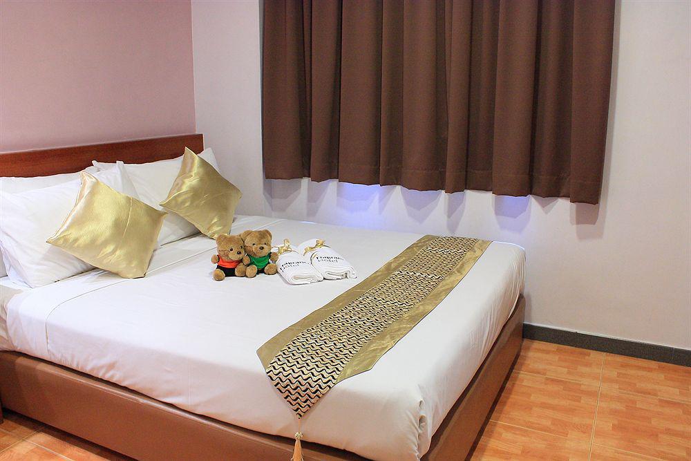 Fragrance - Rose Hotel Singapore