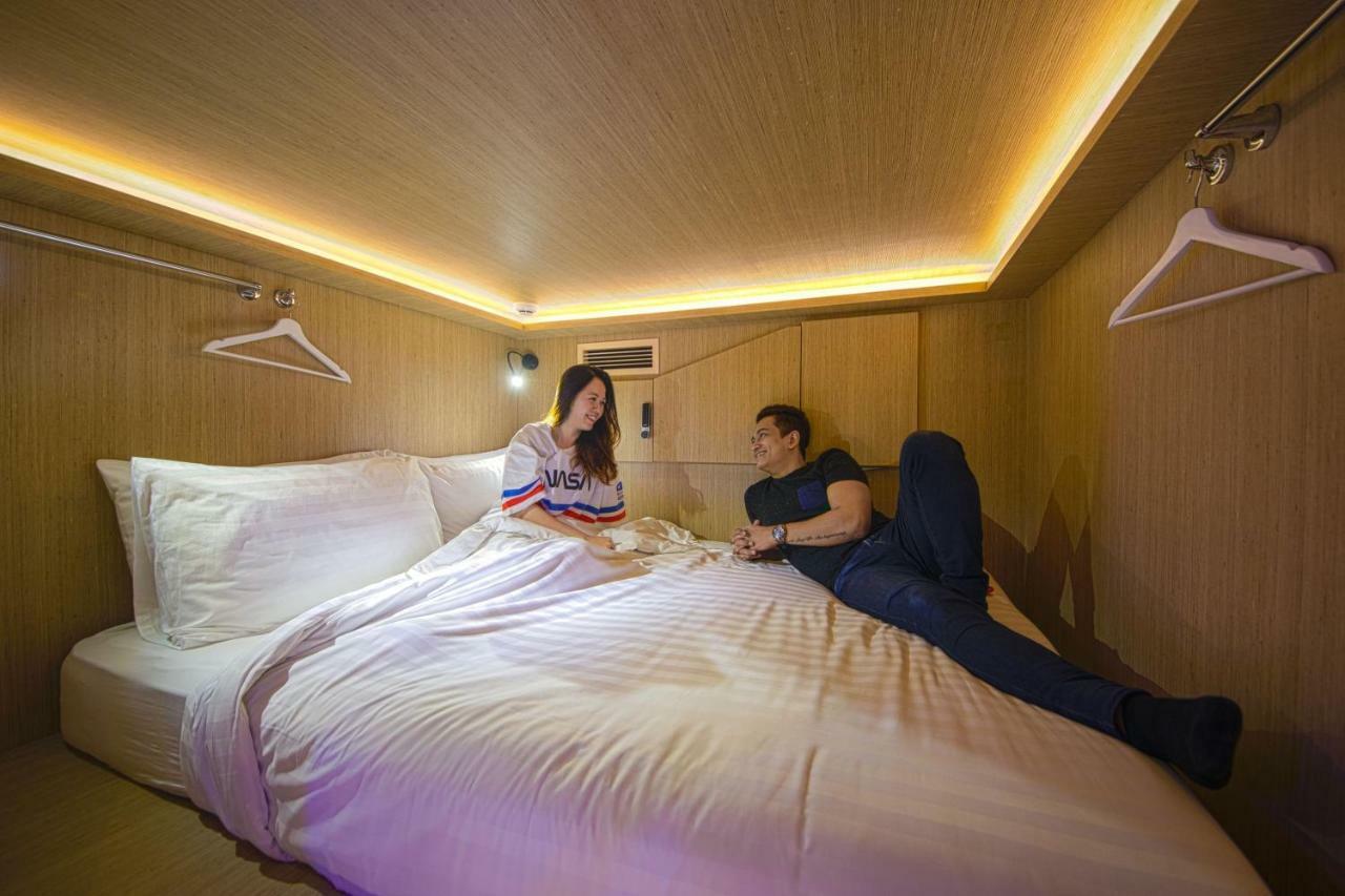 Cube Boutique Capsule Hotel At Kampong Glam 2*