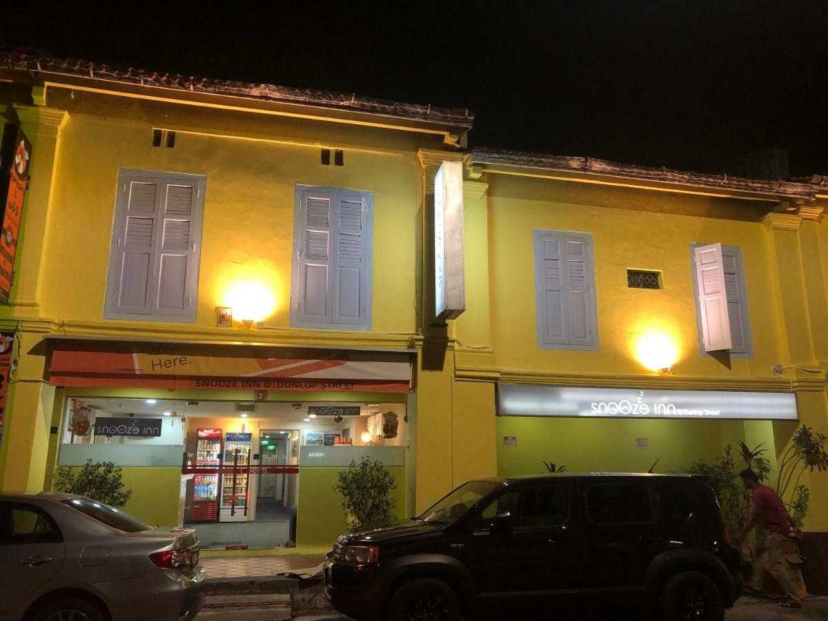 Asrama Snooze @dunlop Street Singapore
