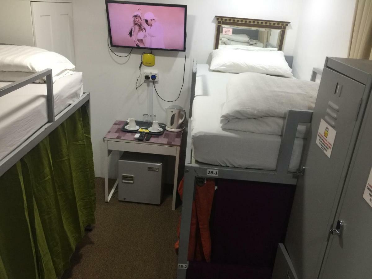 Hostel Checkers Backpackers