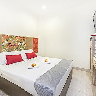 81 Osaka Hotel 2*