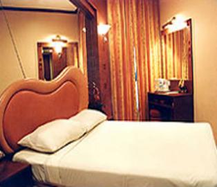 81 Orchid Hotel 2*