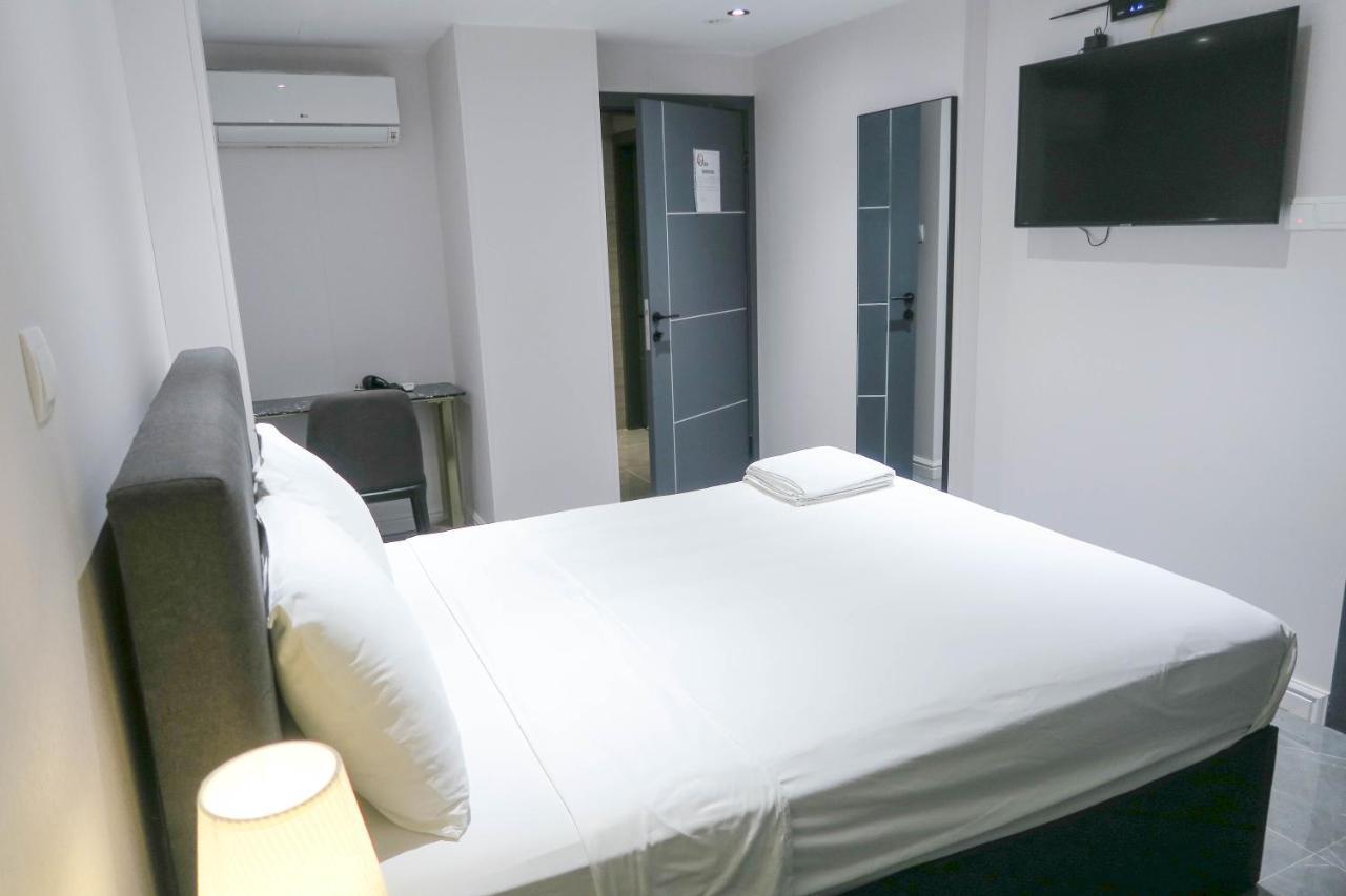 Apartment Deluxe & By Rr