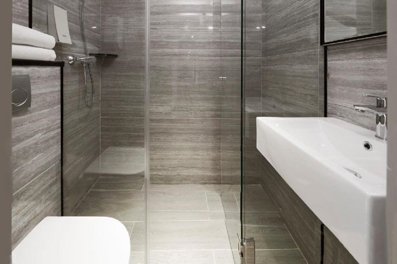 Hotel 81 Orchid 2*