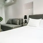 Rr Cozy Studio & Suite