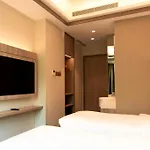 Aqueen Prestige Hotel Jalan Besar