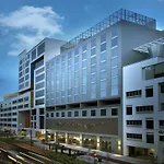 V Hotel Bencoolen