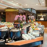 Hotel Grand Pacific