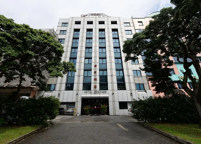 Hotel Compass