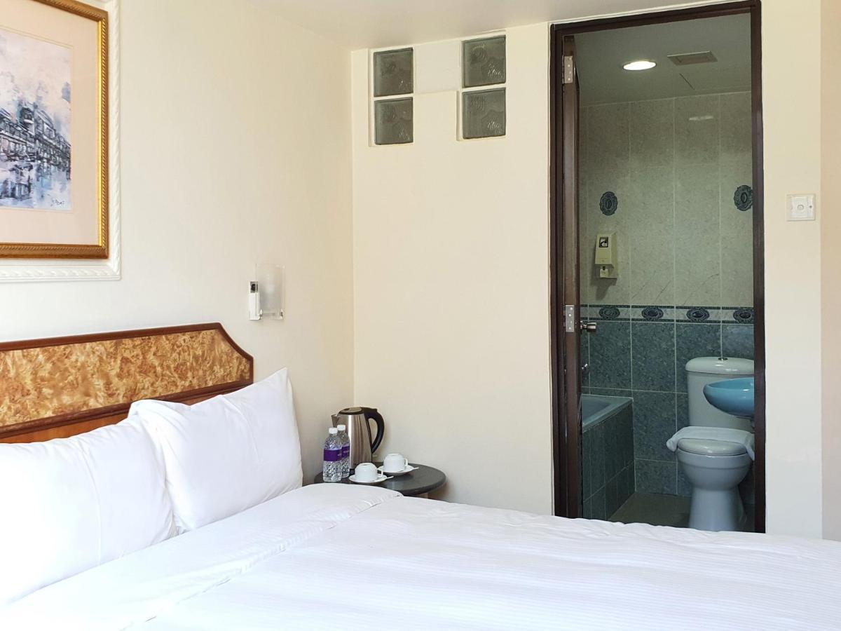 Compass Hotel