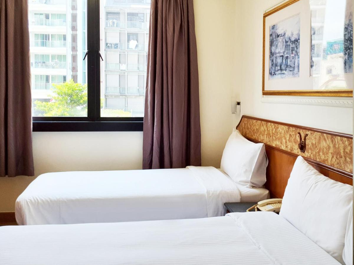 Compass Hotel