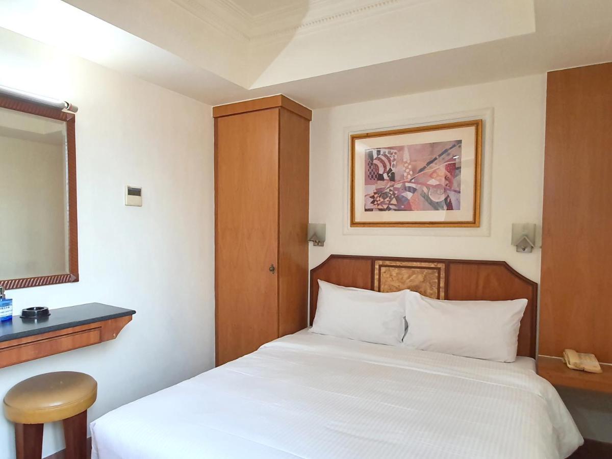 Hotel Compass