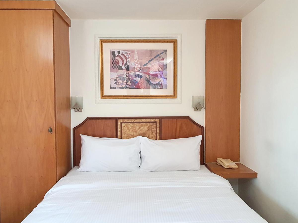 Hotel Compass