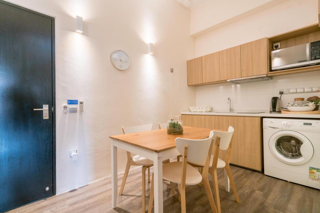 South Buona Vista Studio Suites A Hotel *